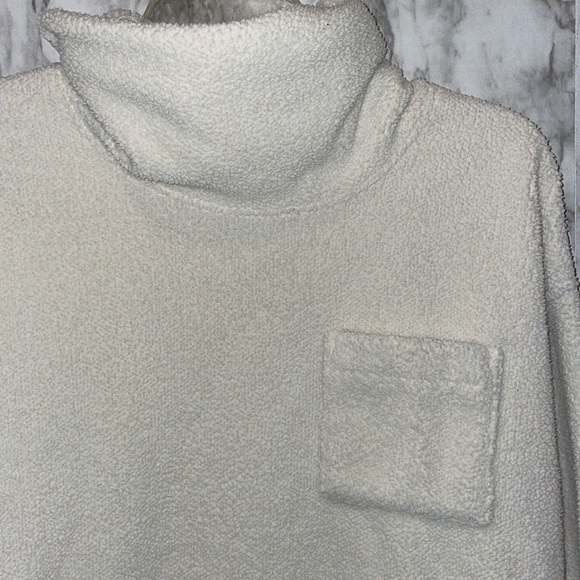 Vineyard Vines Funnel-neck Pullover - Picture 2 of 7